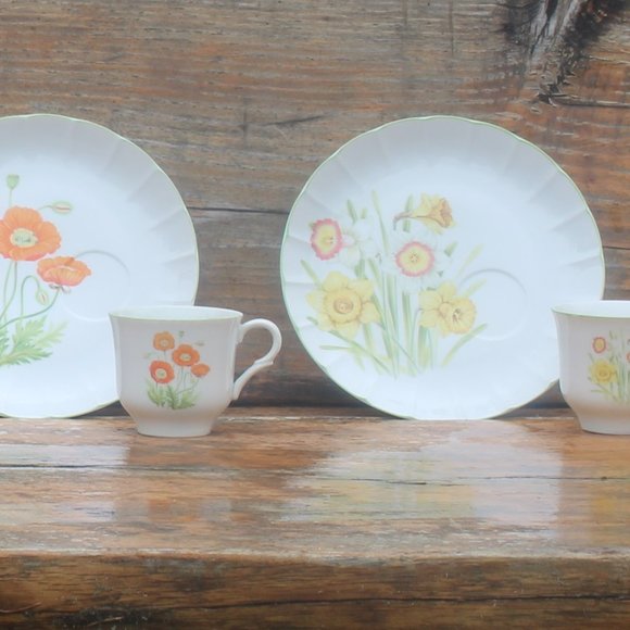 1950s MCM Vintage Flower Coffee Tea Mug Matching Plate Complete Set of 4 - Picture 13 of 16